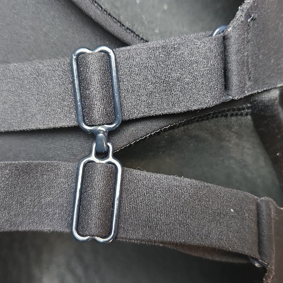 lululemon athletica Black Sports Bra Intimates & Sleepwear 32D - Picture 5 of 8